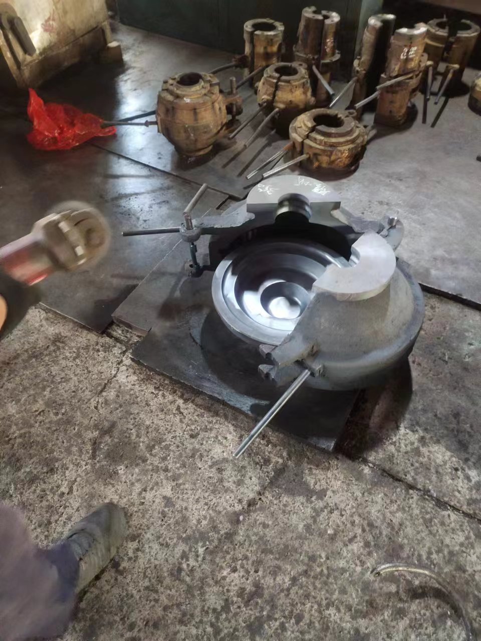 Hand-blown mold Hand-blown mold