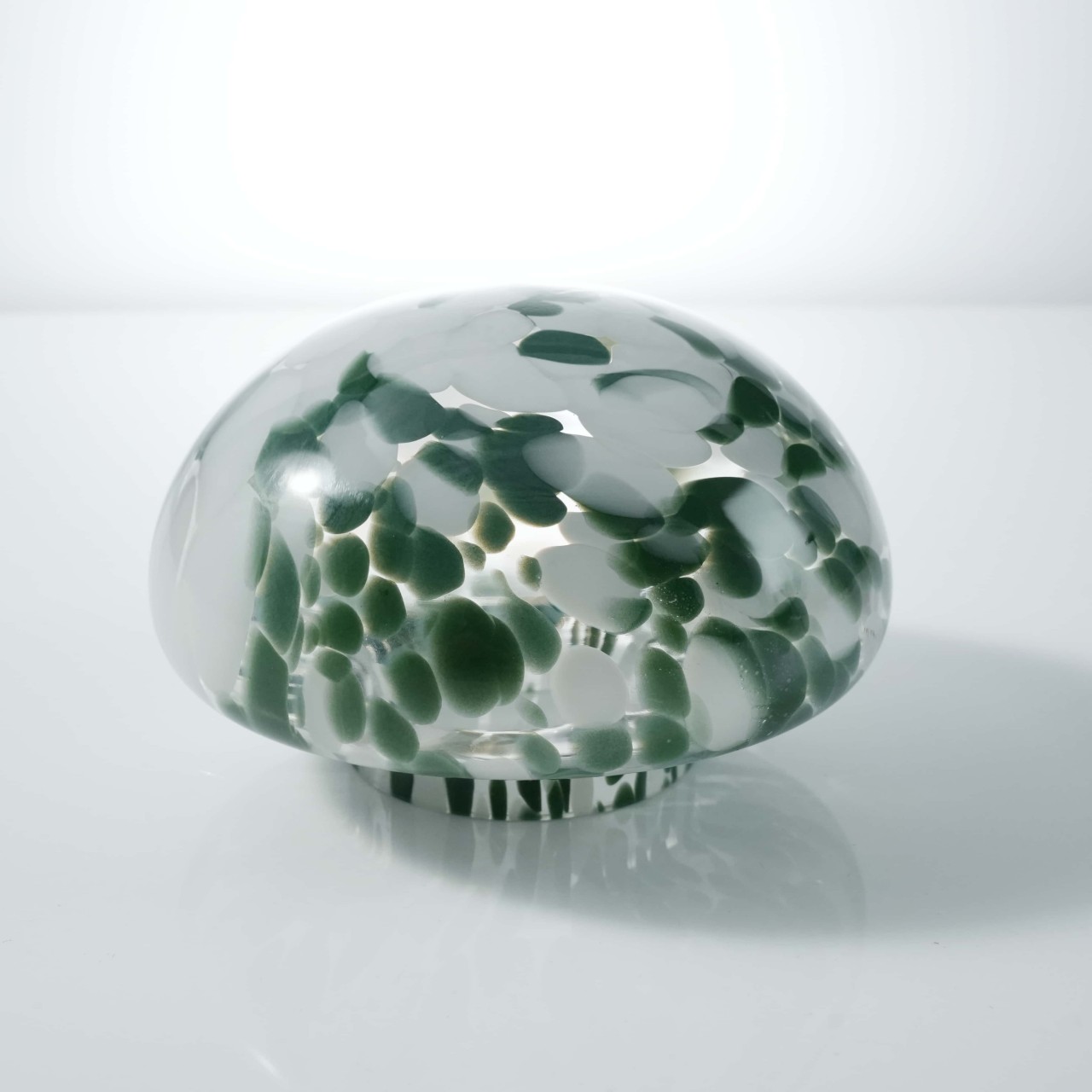 Custom green painted mushroom glass lampshade (2)