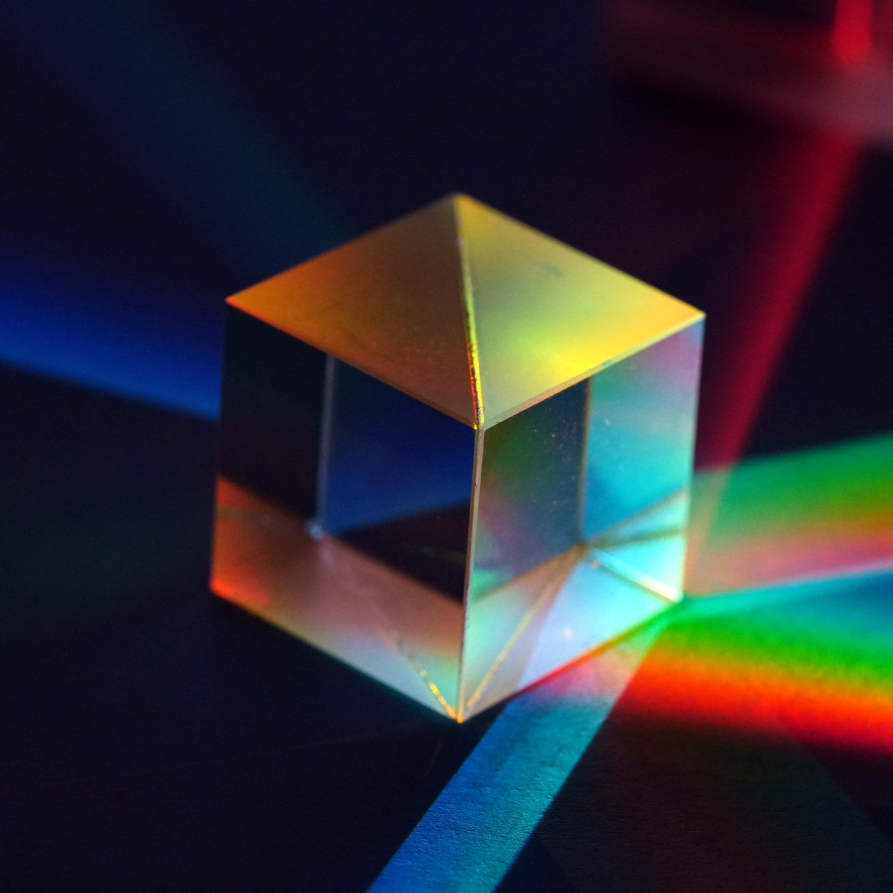 Beam Splitter Cubes for Laser Systems & Microscopy Applications