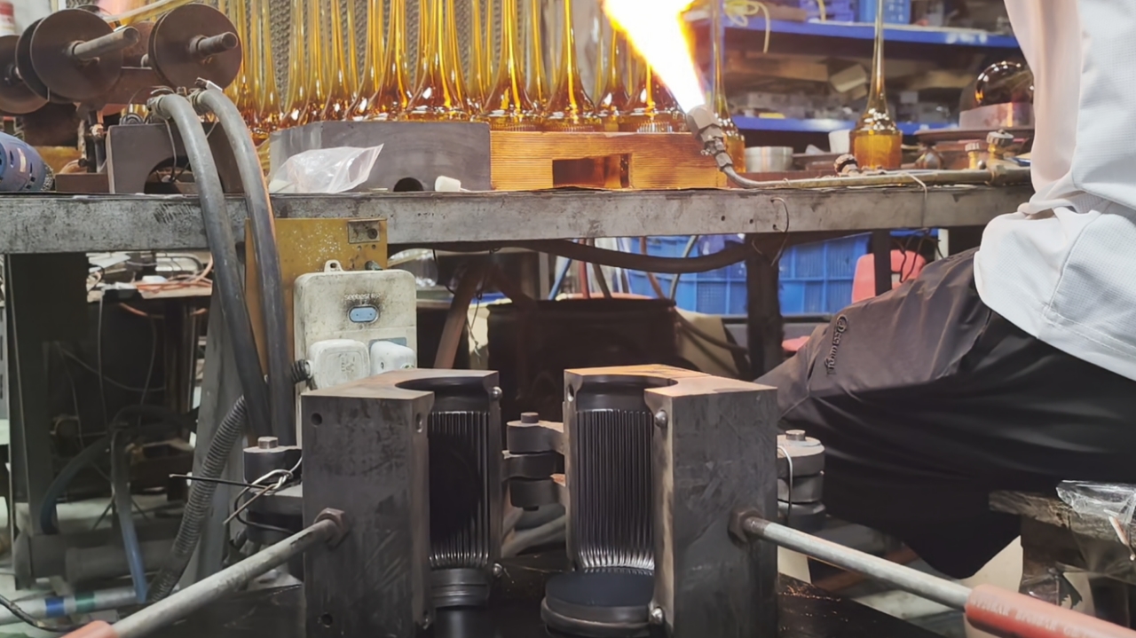 Blowing Molds