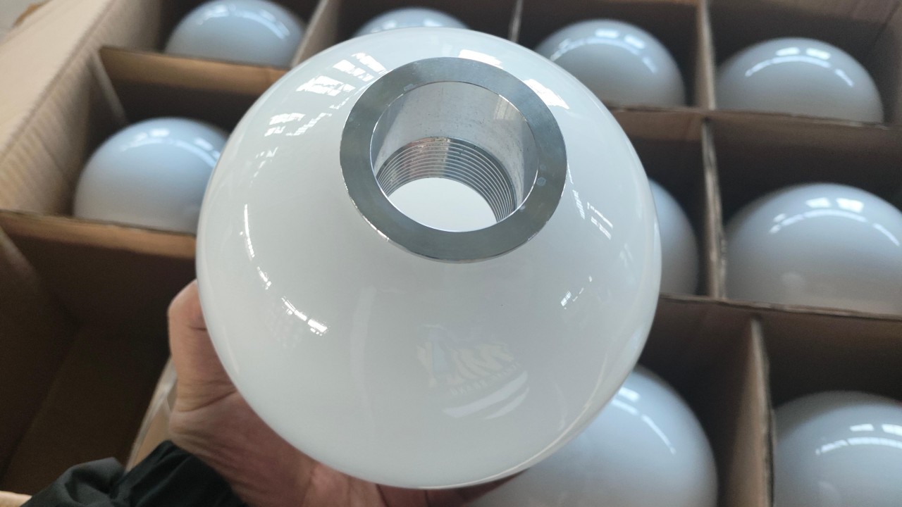 Molten Glass Blowing (10)