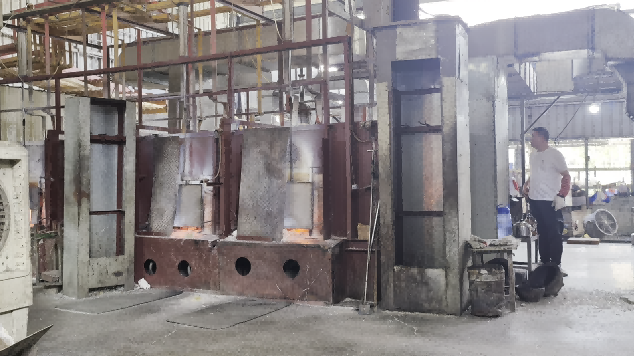 Molten Glass Blowing (20)