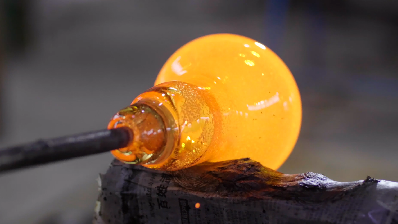 Molten Glass Blowing (3)