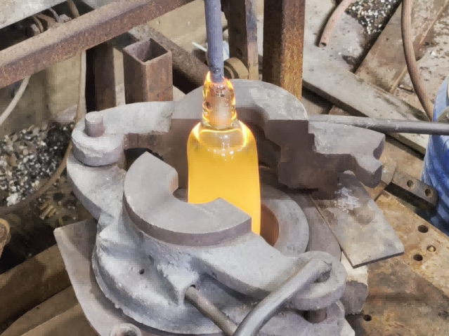 Molten Glass Blowing (9)